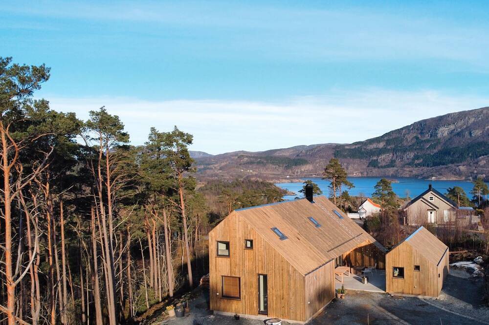 Trehytte til 12 Personer i Hjelmeland , Rogaland
