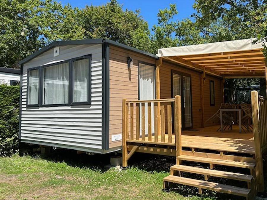 Flower Camping la Canadienne - Mobilhome 4 personas - Premium 28m² - 2 habitaciones + Tv + terraza semicubierta + sábanas + toallas in Arès, Region de Arcachon