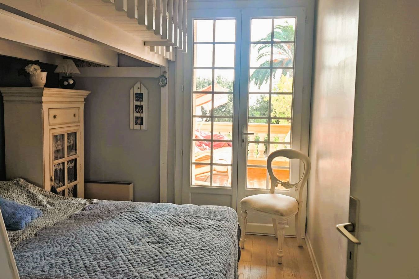 Appartement entier, Séjour paisible avec vue imprenable in Hyeres, Parc national de Port-Cros