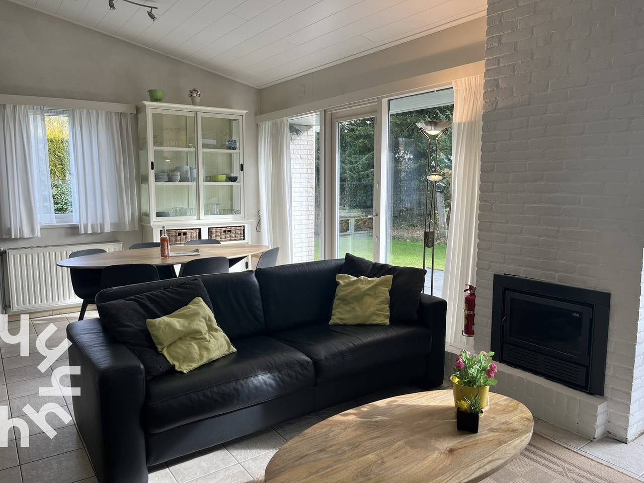 Nicely furnished 6 person bungalow with a large natural garden in Kamperland, Walcheren