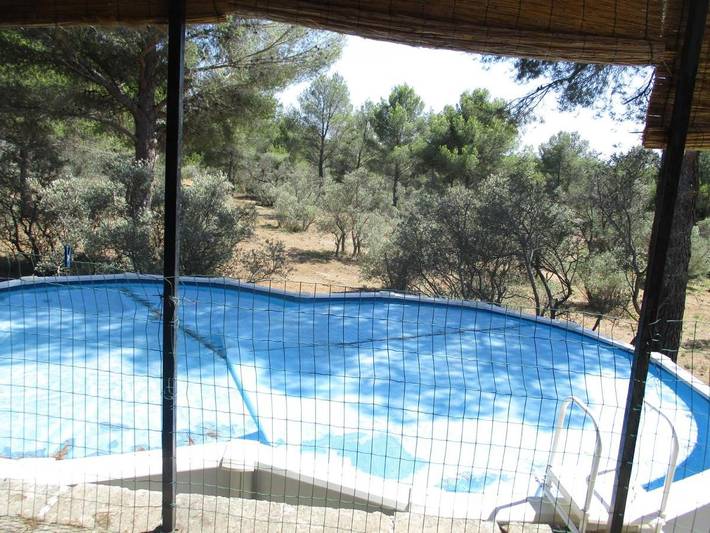 Location de vacances pour 4 personnes, avec piscine ainsi que vue et jardin, animaux acceptés dans Golf de Servanes - 4
