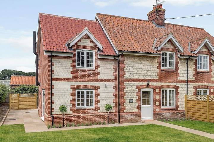 Cottage for 6 people, with garden, with pets in Thornham