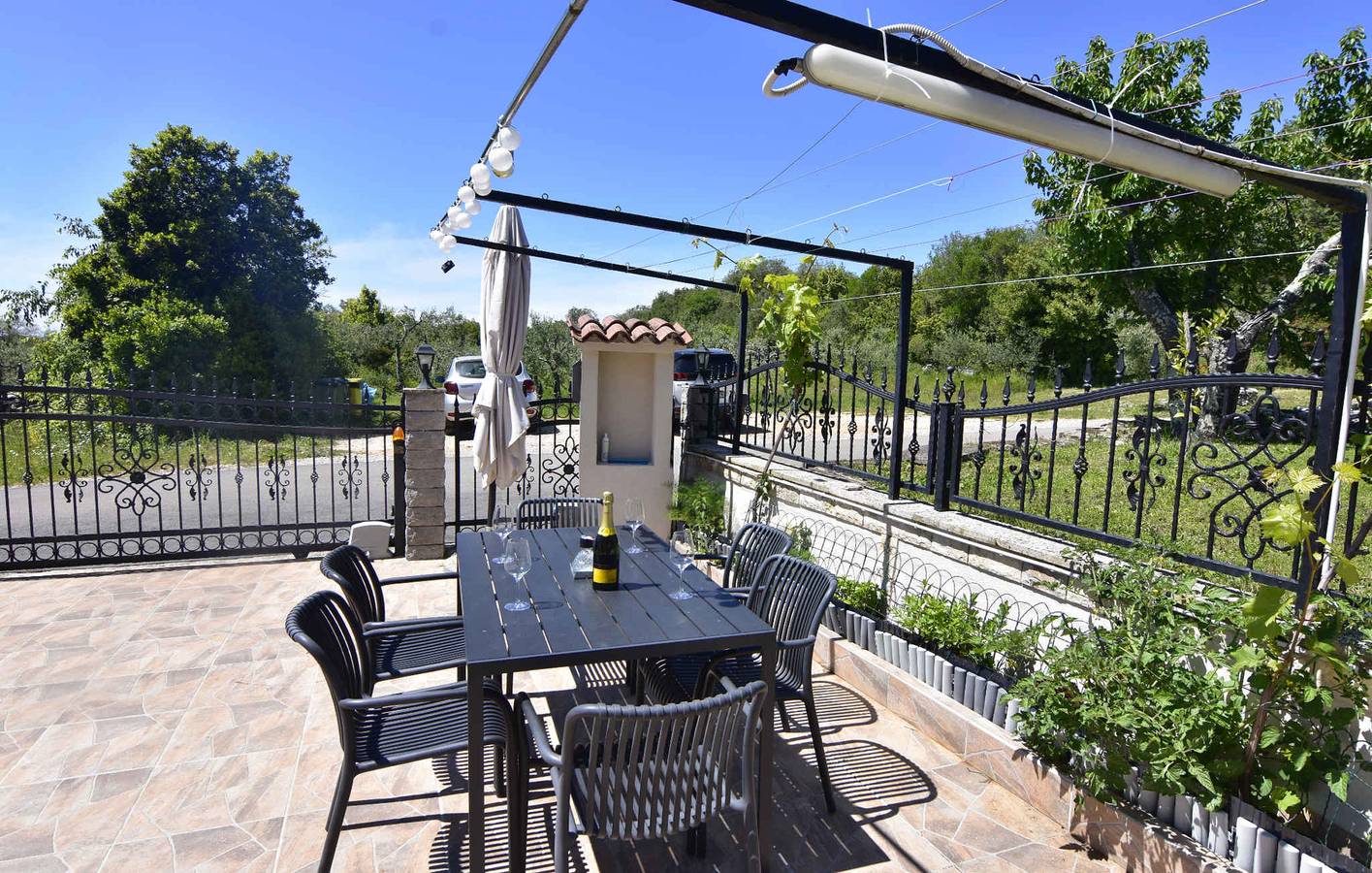 Cijeli apartman za odmor, Holiday apartment in a quiet location  in Umag, Umaška regija