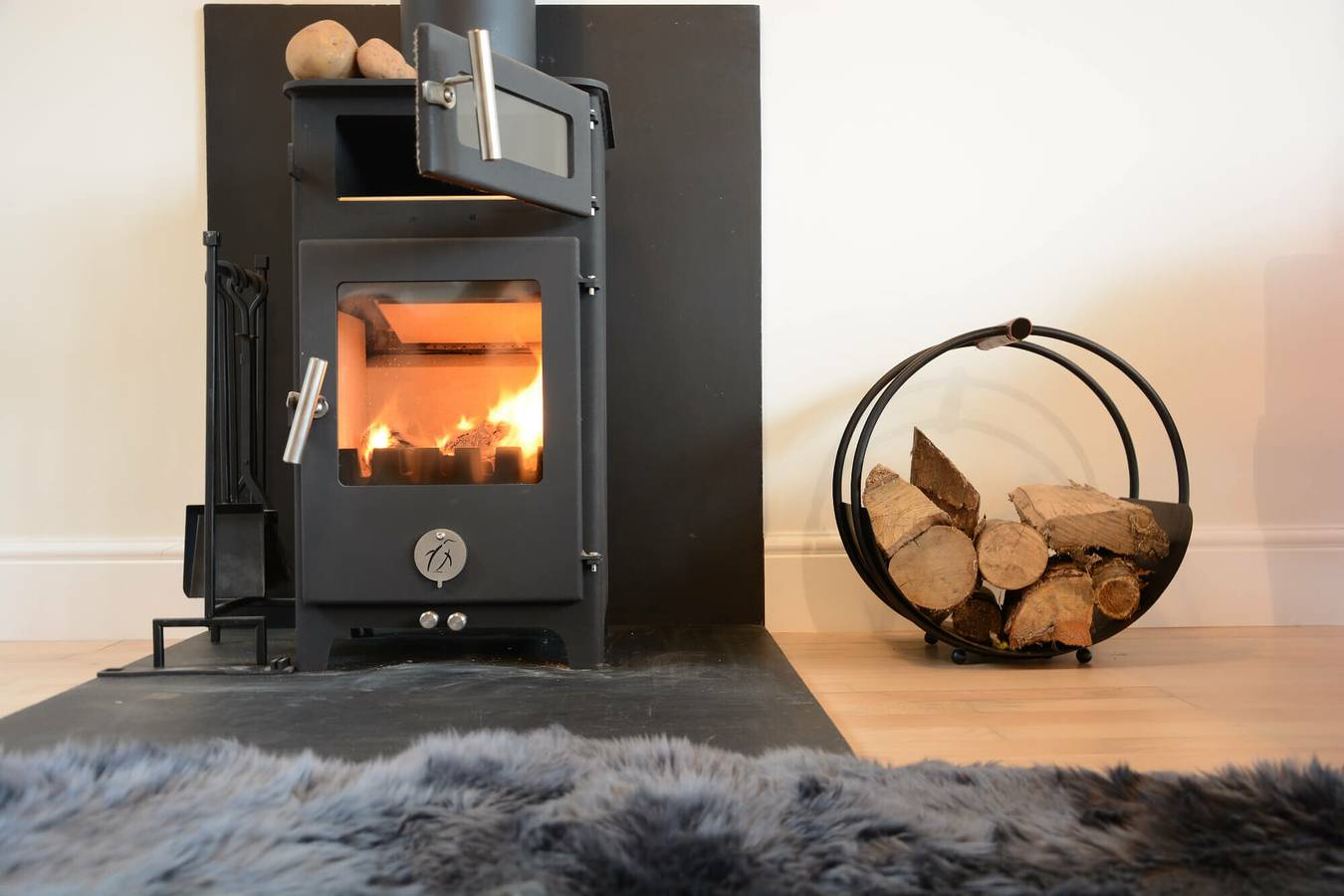 Fishpond House, Sotherton in Waveney District, Sunrise Coast