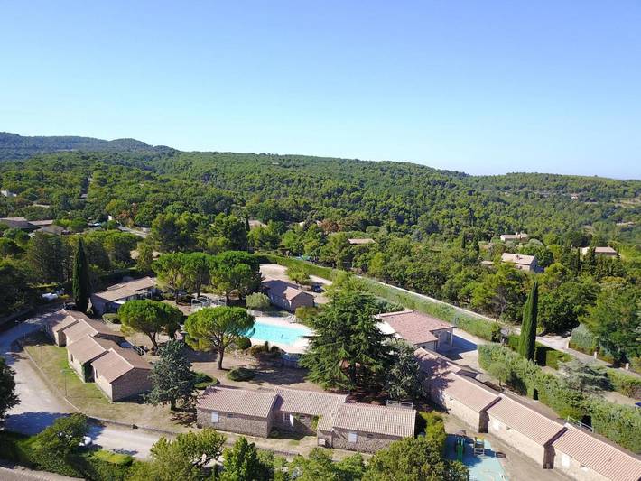 Casa de vacaciones para 5 personas, con terraza y piscina además de jardín y vistas - 1