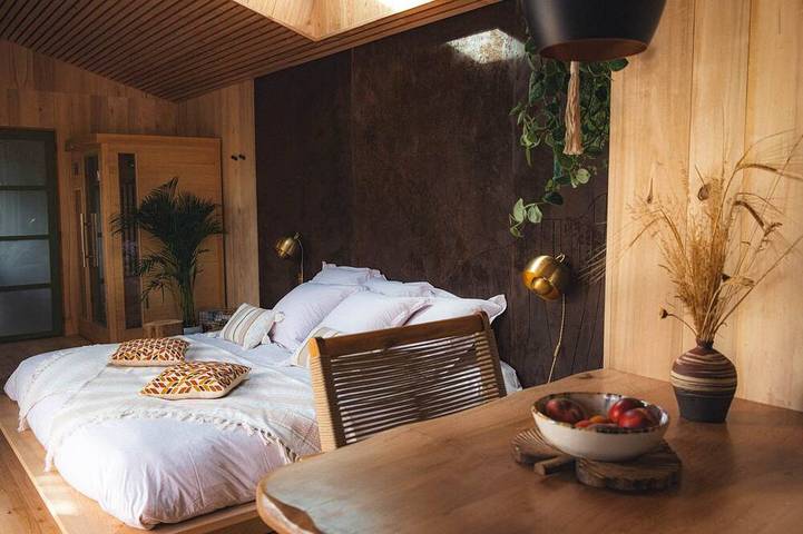 Gîte pour 2 personnes, avec jacuzzi ainsi que balcon et sauna dans Cénevières - 4