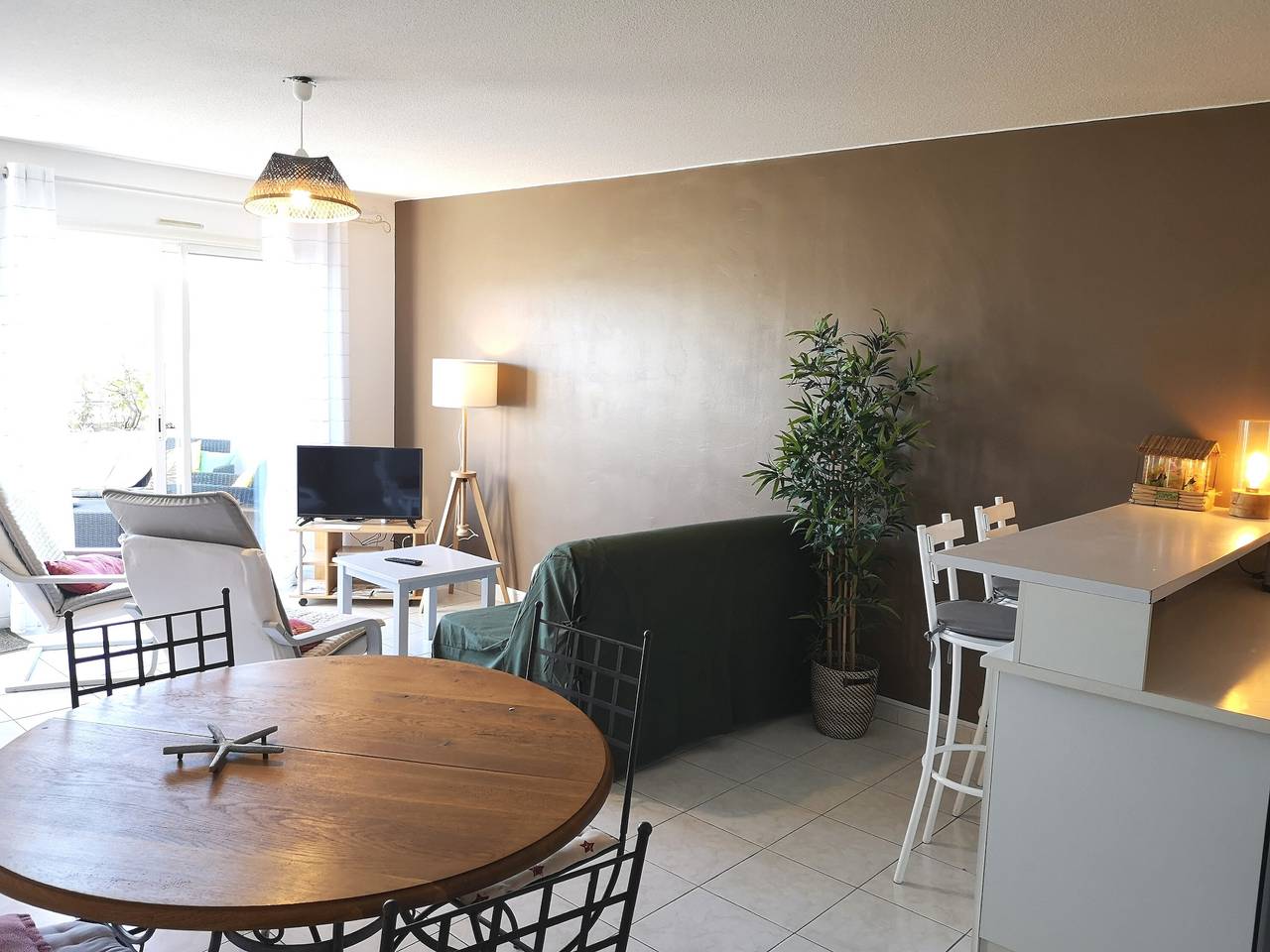 Appartement entier, Superbe appartement T3 avec grande terrasse – Vue et calme à La Ciotat in La Ciotat, Région de Marseille