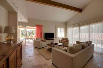 Villa pour 6 Personnes dans Castelnau-de-Montmiral, Région d'Albi, Photo 4