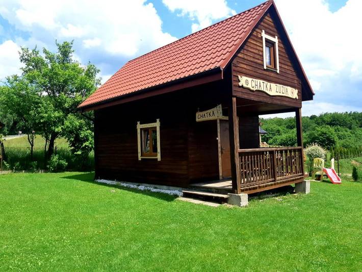 Domek letniskowy dla 4 osób, z basen i widok oraz sauna i ogród w Solina