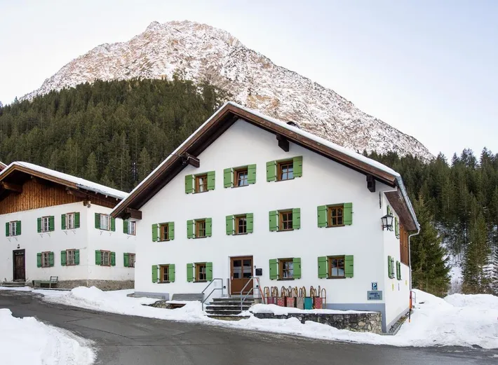 Casa rural para 28 personas, con vistas y jardín - 1