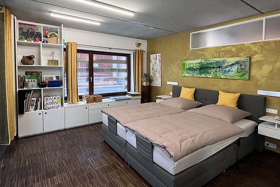 Ganze Ferienwohnung, Nachts im Museum? Bitte sehr: unsere Galerie Suite in Marktheidenfeld, Spessart-Mainland