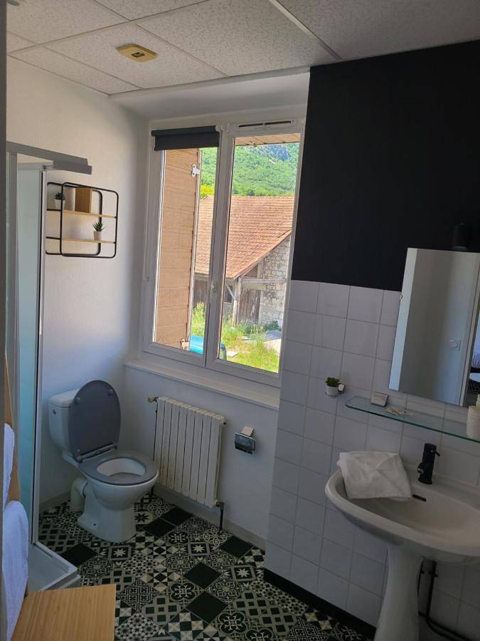 Auberge anglefort in Anglefort, Belley