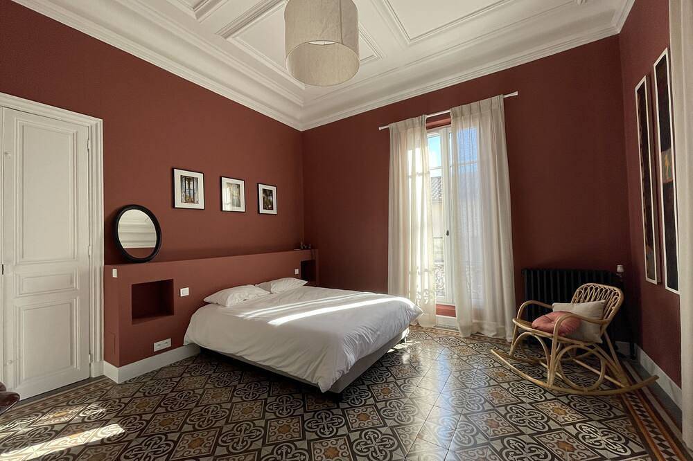 Maison de Maître in the Camargue. in Saint-Laurent-d'Aigouze, Côte d'Améthyste