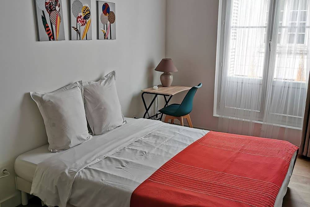 Town house in the heart of the historic district in Tours, Tours en omgeving