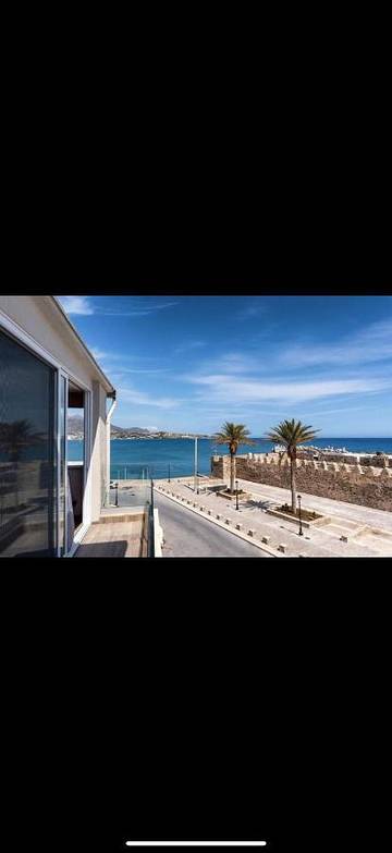 Gîte pour 4 personnes, avec balcon et vue dans Ierápetra