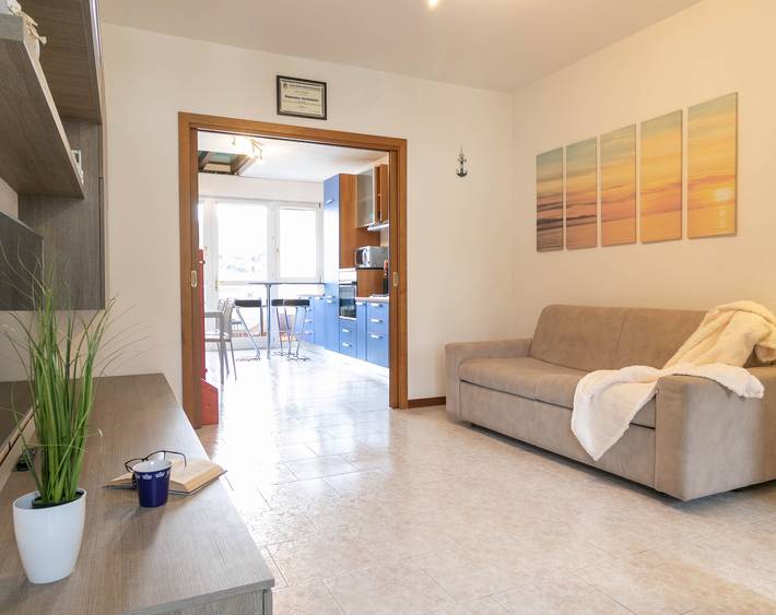 Gîte pour 5 personnes, avec Balcon et Terrasse ainsi que Vue et Vue sur le lac à Lierna - 3
