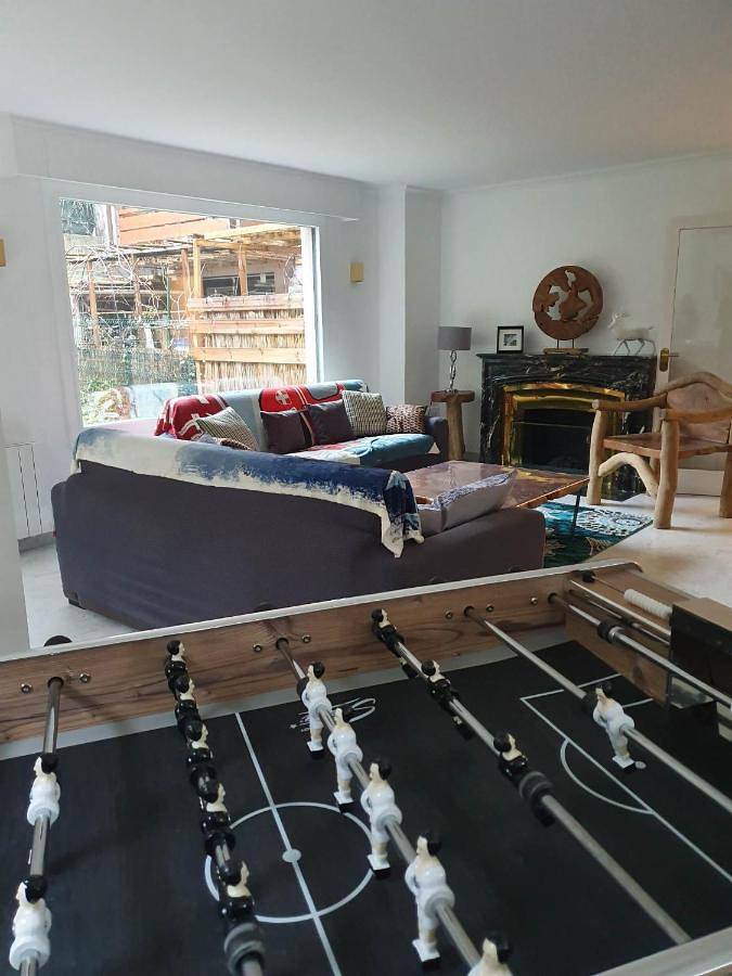 Gîte pour 8 personnes, avec vue ainsi que piscine et jardin dans Casino De Brides Les Bains - 2