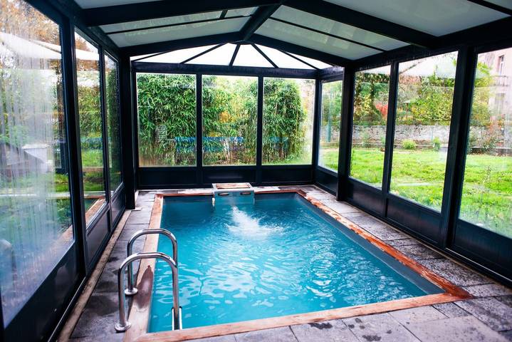 Gîte pour 11 personnes, avec jacuzzi ainsi que jardin et sauna, animaux acceptés dans Saint-Remy