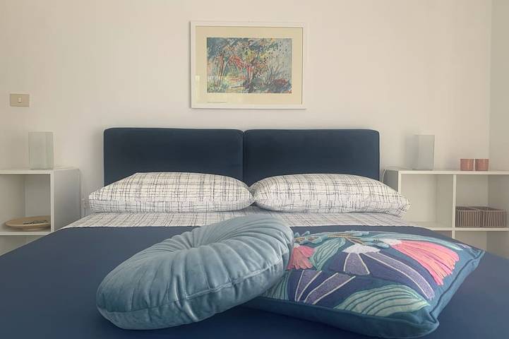 Entire apartment, Where the Sunset Meets the Sea - Panoramic penthouse a stone's throw from the beach in Marina di Minturno, Minturno