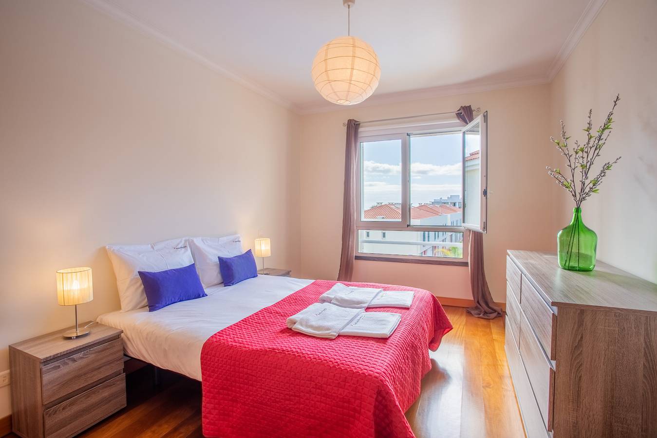 Entire apartment, Holiday apartment for 4 people with balcony in Santo António (Madeira), Madeira