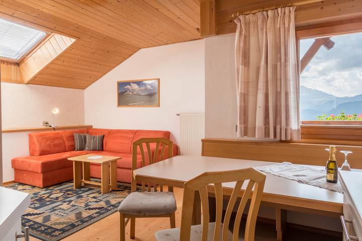 Appartamento intero, Appartamento 'Gamperhof Latemar' con vista montagna, terrazza comune e idromassaggio in Cornedo all'Isarco, Dolomiti Superski