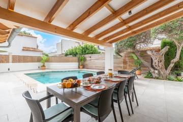 Villa in Pollença, Serra de Tramuntana für 8 