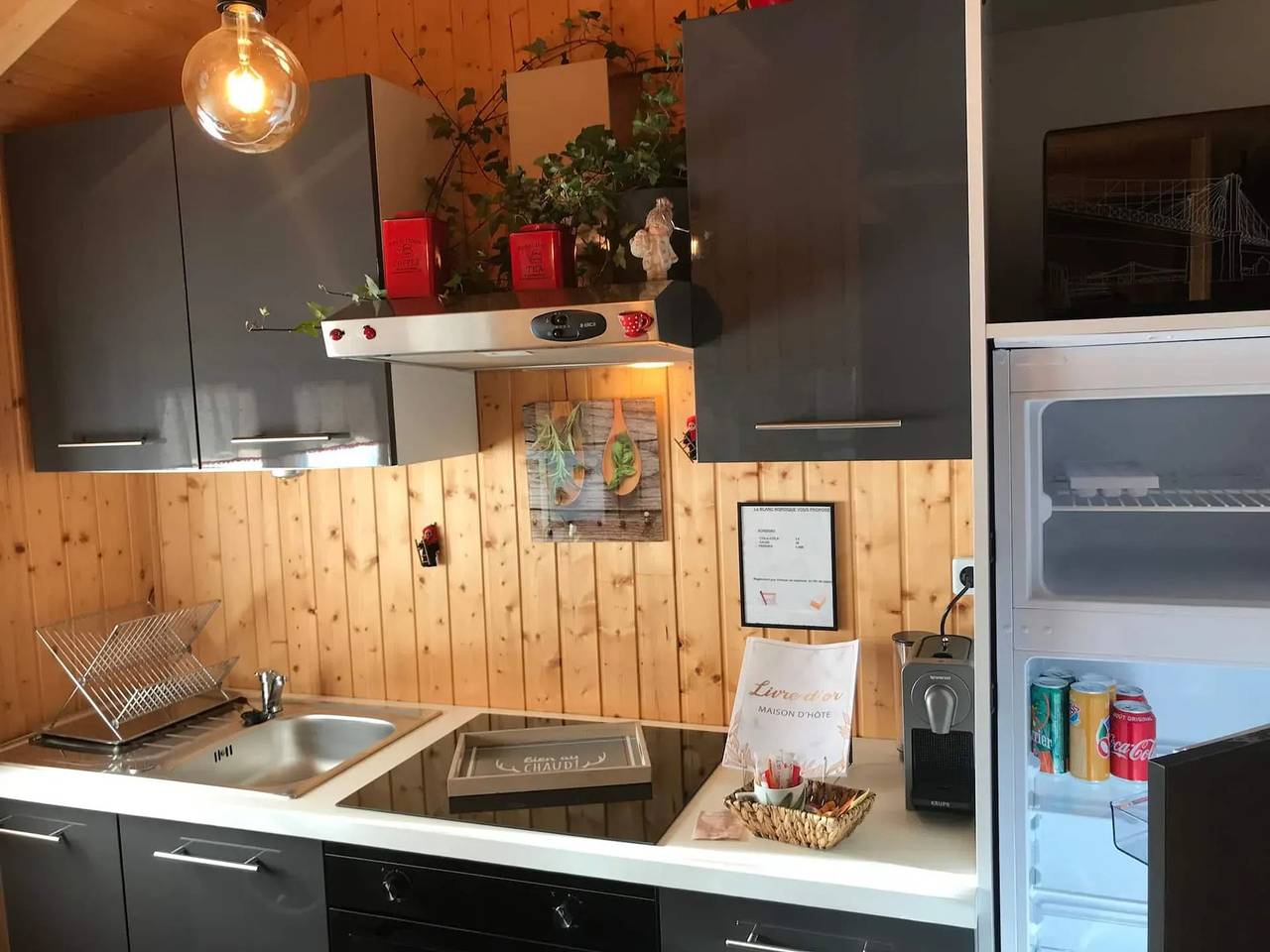 Chalet cosy avec balcon à Le Bouchet-Mont-Charvin, 35 m² in Le Bouchet-Mont-Charvin, Région d'Annecy