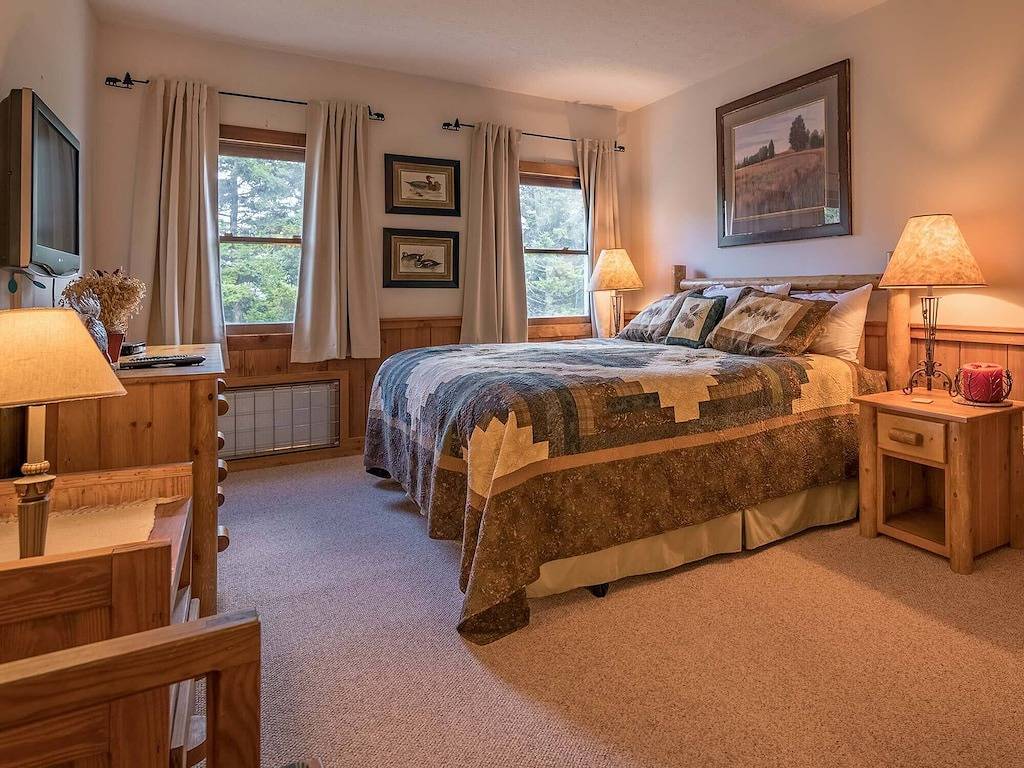 Ganze Wohnung, 2 Br: Whistlepunk 11 in Snowshoe, Greenbrier River