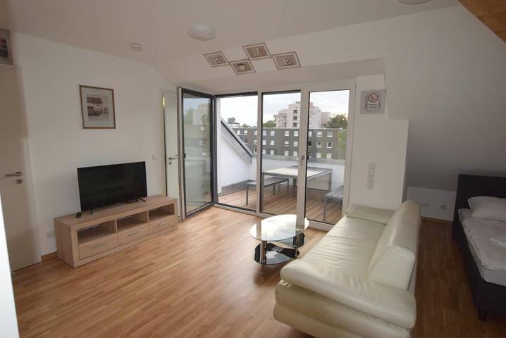 Ferienwohnung für 8 Personen, mit Terrasse und Ausblick in Kornwestheim