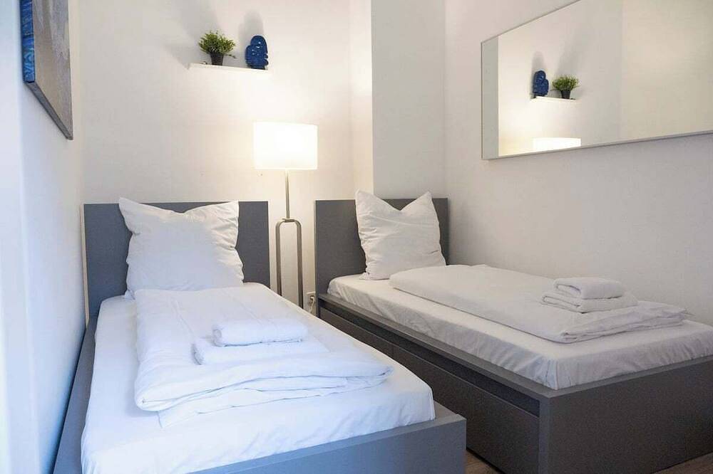 Ganze Wohnung, Apartment 'Backyard Loft West' mit Wlan in Charlottenburg Berlin, Berlin