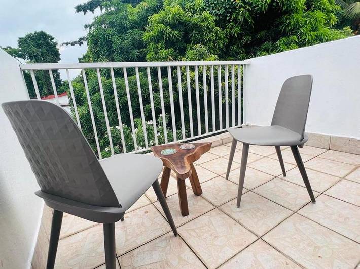 Location de vacances pour 15 personnes, avec piscine et vue ainsi que jardin et bassin pour enfant à Petit-Bourg - 3