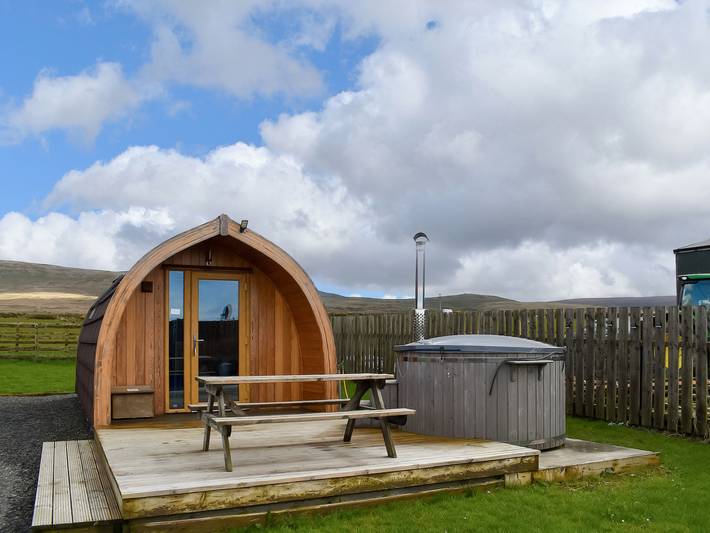 Glamping for 3 people, with Garden in the Lake District