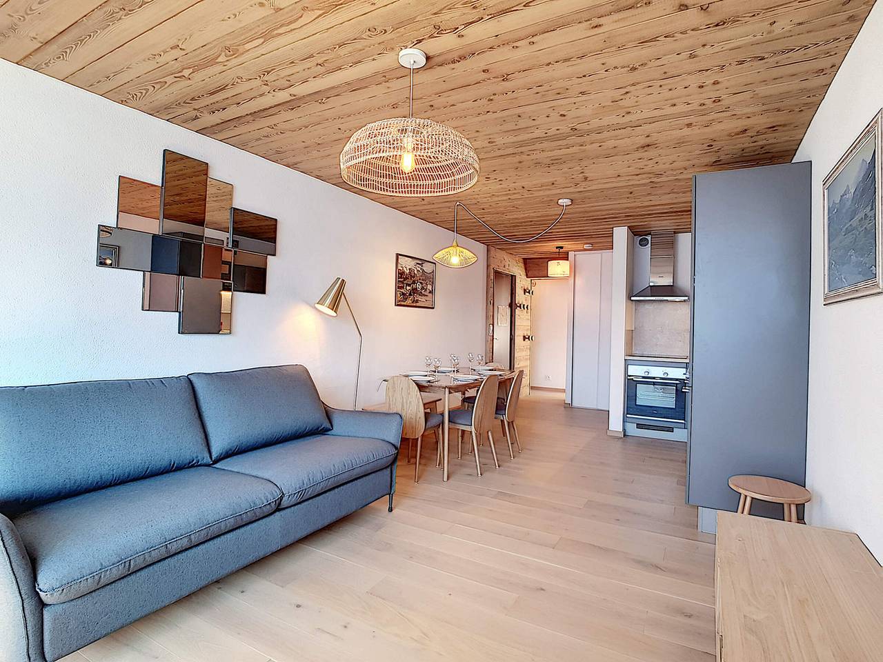 Entire apartment, La Clusaz - Apartment 6 pers, south balcony, ski locker in La Clusaz, Annecy region