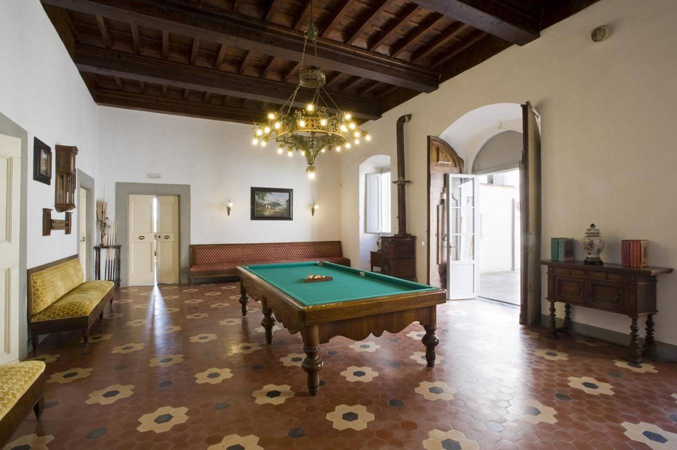 Villa Gemma-Barberino di Mugello with Lake View, Private Pool, and Wi-Fi. Sleeps 6/8. in Barberino di Mugello, Florence Province