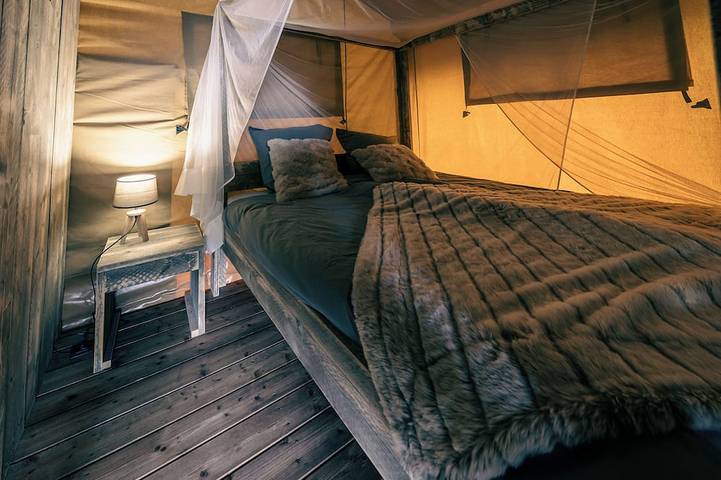 Cabane en bois pour 4 personnes, avec terrasse et jacuzzi ainsi que piscine et jardin dans Haute-Saône - 2