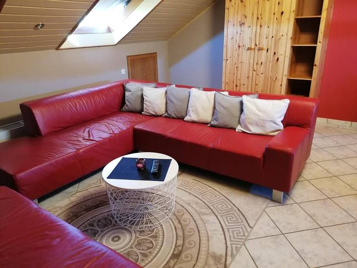 Ferienwohnung für 4 Personen, mit Ausblick und Garten, kinderfreundlich in Ebersburg