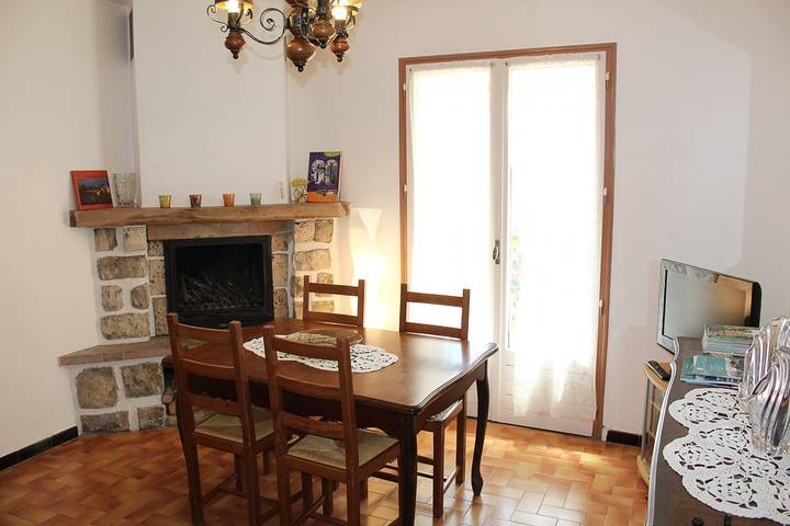 Gîte pour 5 personnes, avec Terrasse ainsi que Jardin et Vue dans les Alpes-de-Haute-Provence - 4