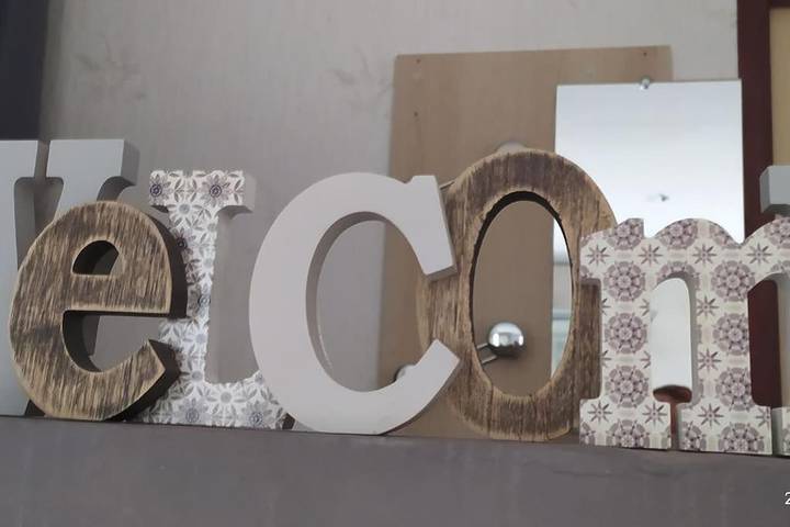 Location de vacances pour 2 personnes, avec vue ainsi que jardin et terrasse à Couze-et-Saint-Front - 4