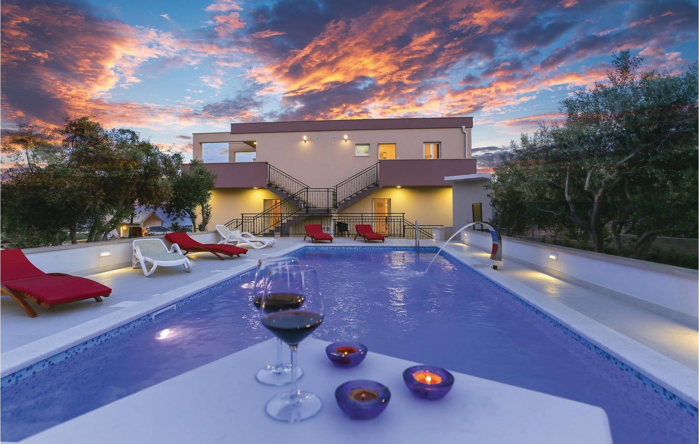 Ferienhaus für 16 Personen mit Terrasse in Kastel Stafilic, Kaštela