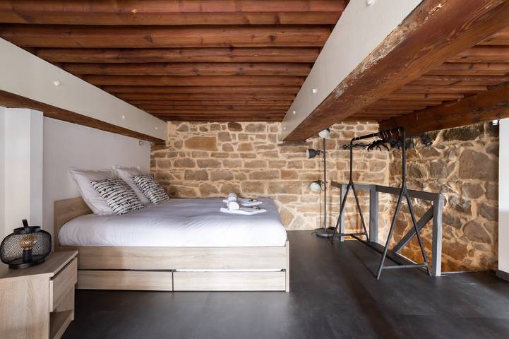 Appartamento intero, Guestready - Le Duplex des pentes in Lione, Lione e dintorni