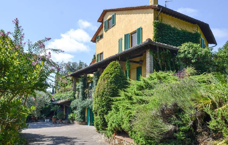 Casa vacanza per 8 persone, con terrazza e giardino nonché piscina a Monte San Savino
