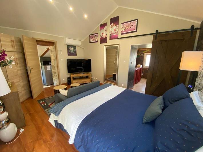 Location de vacances pour 2 personnes, avec jacuzzi et jardin ainsi que piscine et sauna à Septfonds - 3