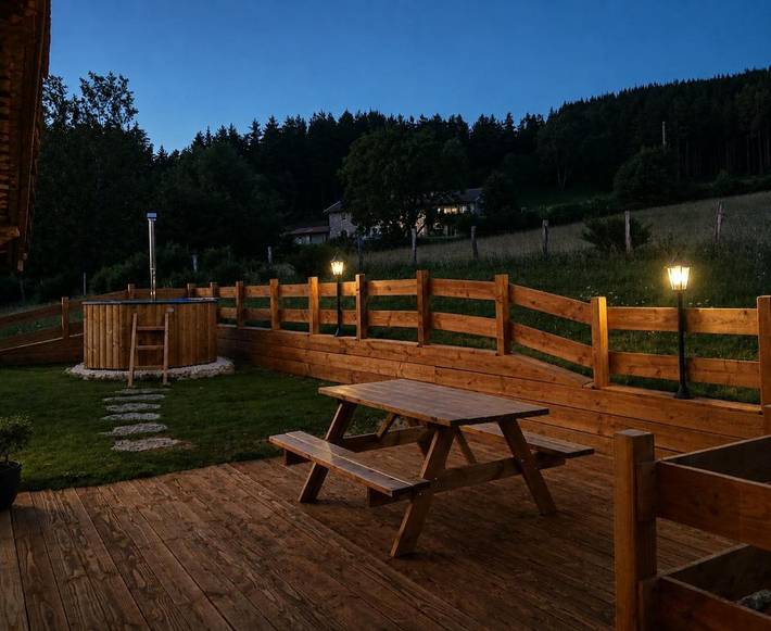 Location de vacances pour 4 personnes, avec Jacuzzi et Terrasse ainsi que Jardin et Sauna à Vollore-Montagne - 4
