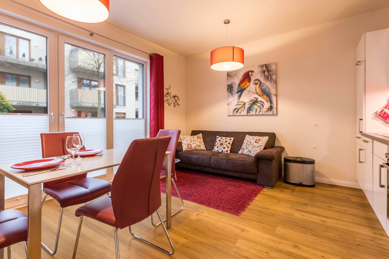 Ganze Wohnung, Moderne Ferienwohnung "Büsumperle Rot" in zentraler Lage mit Wlan in Hafen Büsum, Büsum