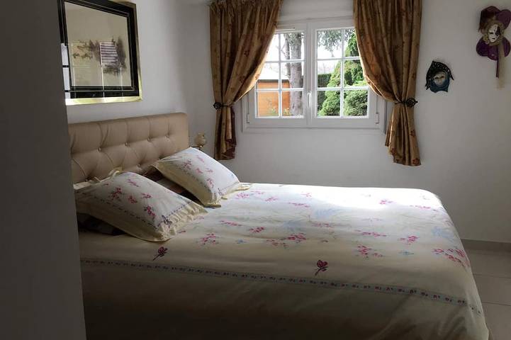 Villa pour 4 personnes, avec jardin dans Béarn - 3