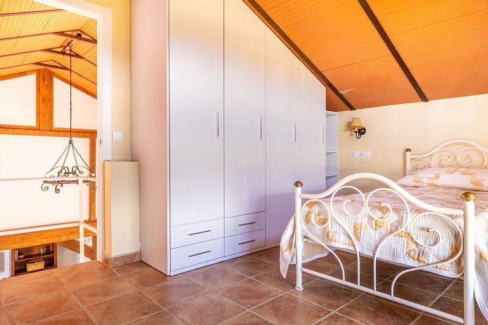 Preciosa casa de vacaciones privada con piscina privada, Wifi, A/C, Tv, patio, aparcamiento in Sanlúcar la Mayor, Provincia de Sevilla