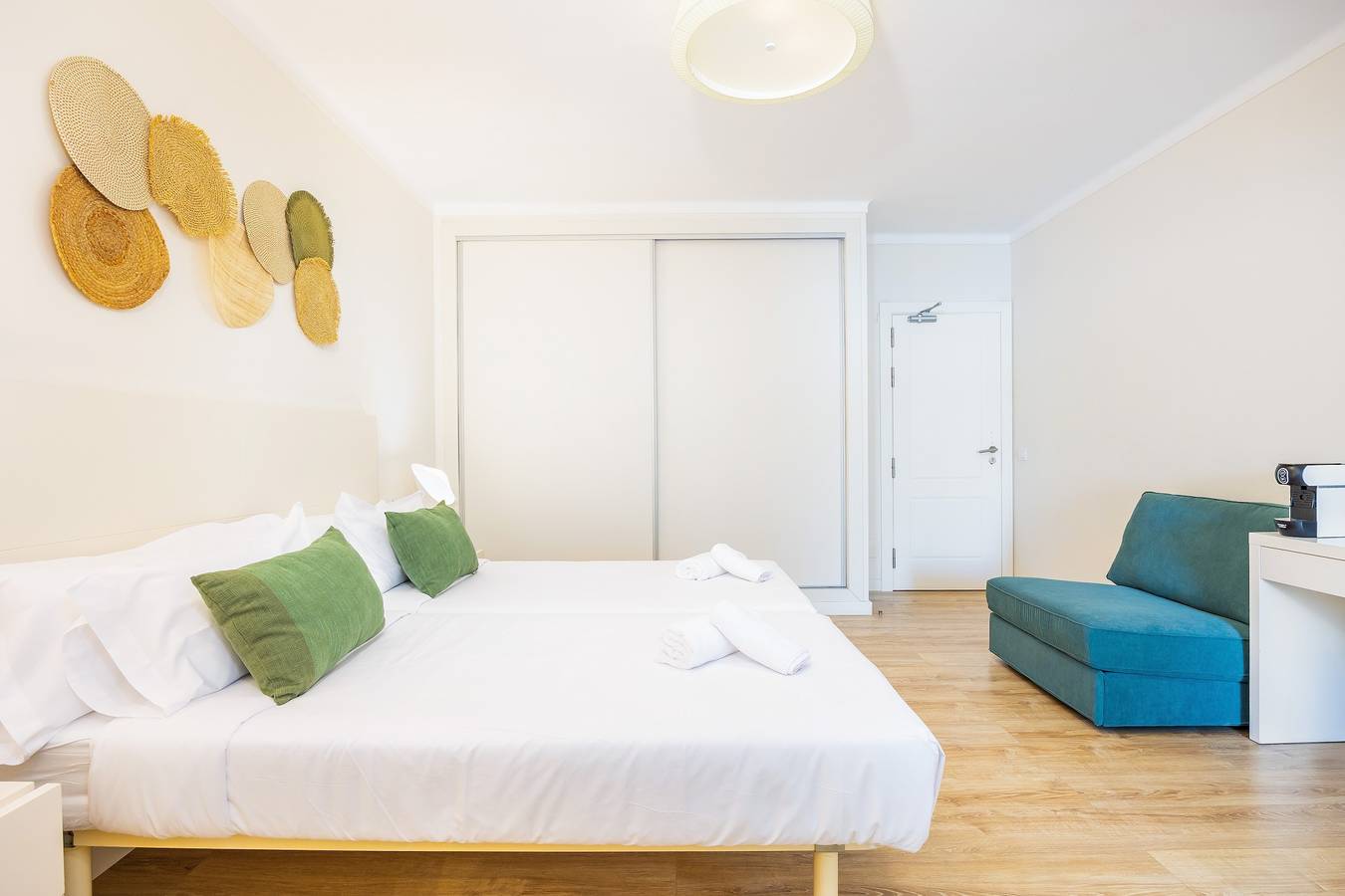 Hostal Boutique Canyamel - 112 Doppelzimmer mit Meerblick, privater Terrasse, Wi-Fi und Klimaanlage in Canyamel, Capdepera
