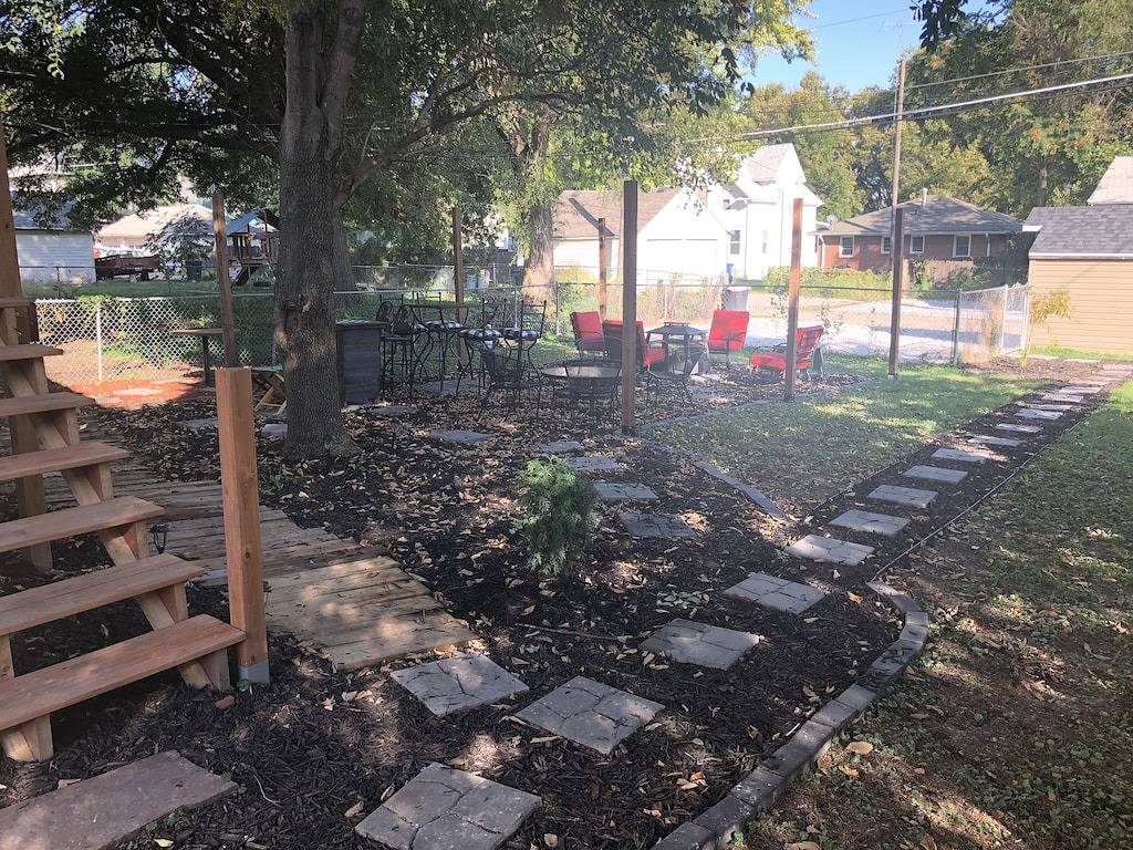 Großes Haus, zentral gelegen, nur wenige Minuten von allem entfernt. Schlaf 19-22 bequem in Lancaster County (NE)