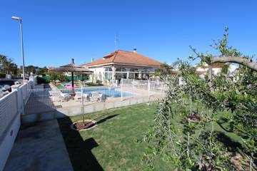 Villa pour 10 Personnes dans Deltebre, Costa Dorada, Photo 3