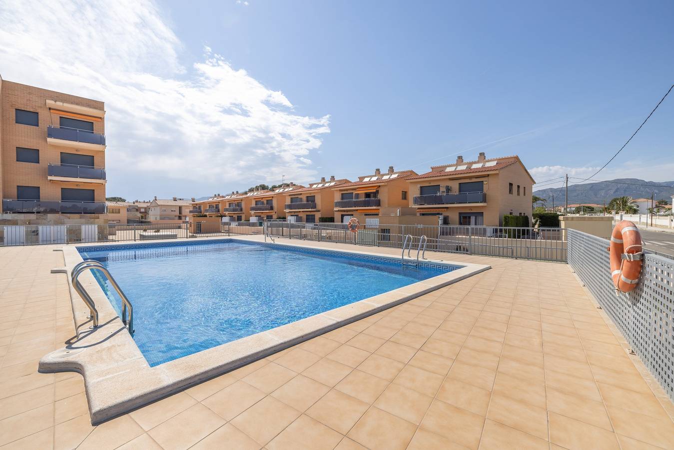 Ganze Wohnung, En Calma Miami Playa – Renoviertes Apartment mit Balkon & Pool, 5 Min. zu den Buchten in Mont-roig del Camp, Costa Dorada